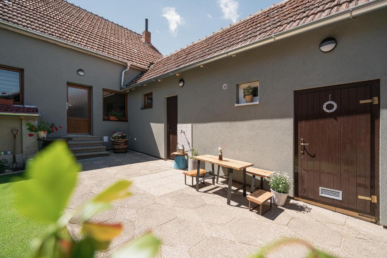 Ubytovani 121 - Hlohovec Extérieur photo
