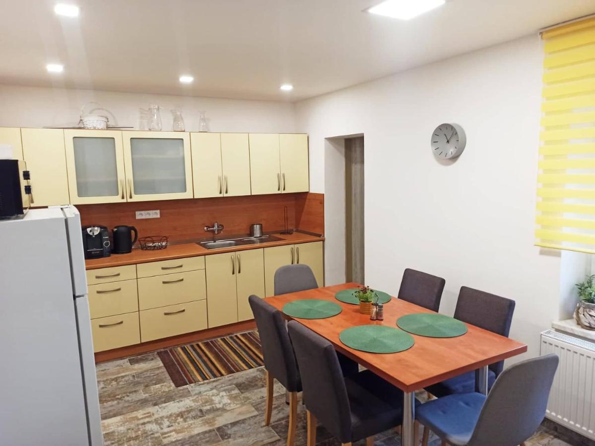 Ubytovani 121 - Hlohovec Extérieur photo